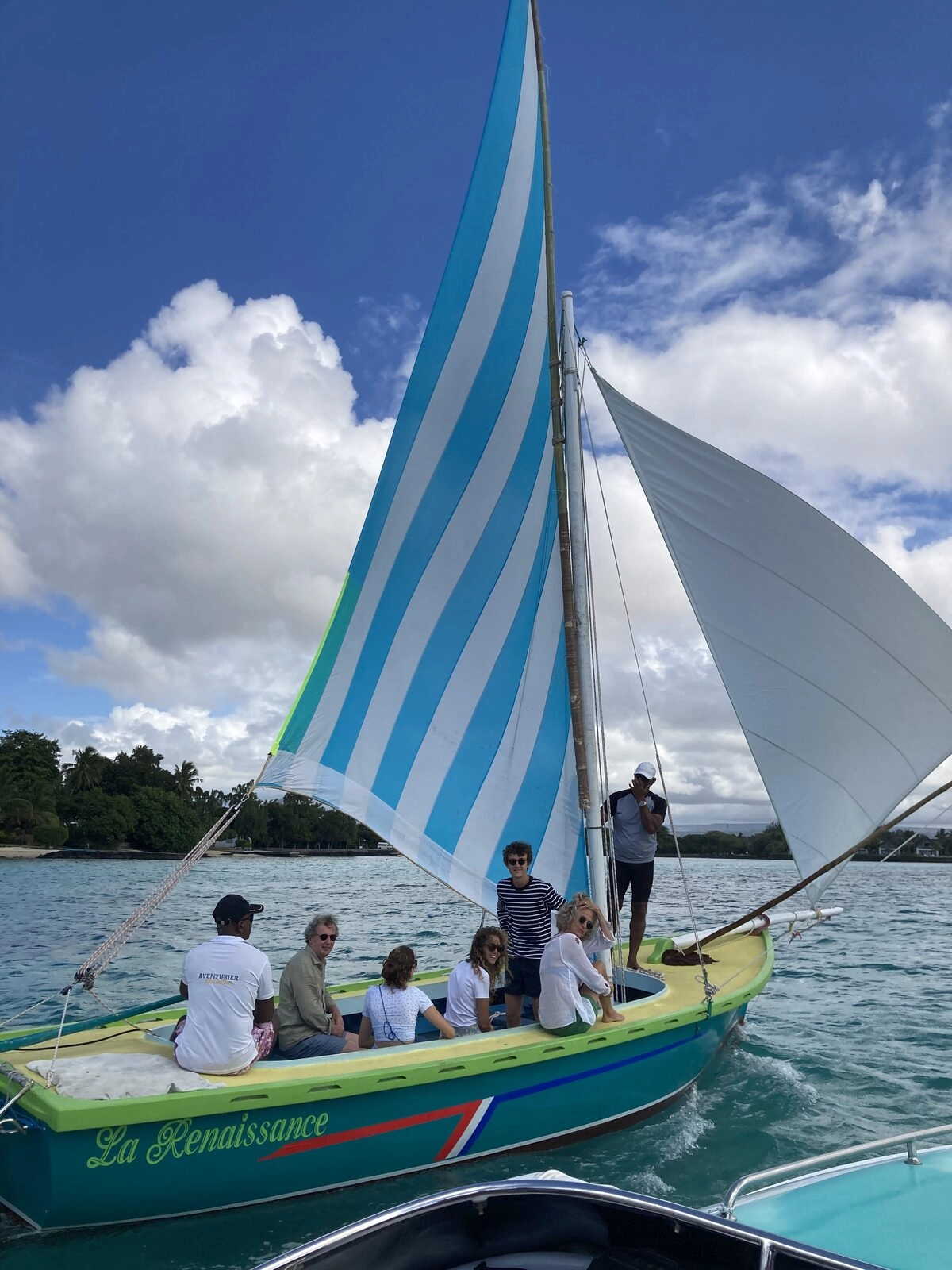 Pirogue à voile traditionnelle mauricienne